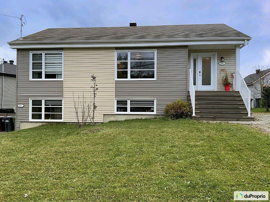 Beau et grand 4 1/2 style maison au 540 rue Colbert Sherbrooke disponible au 1 et juillet