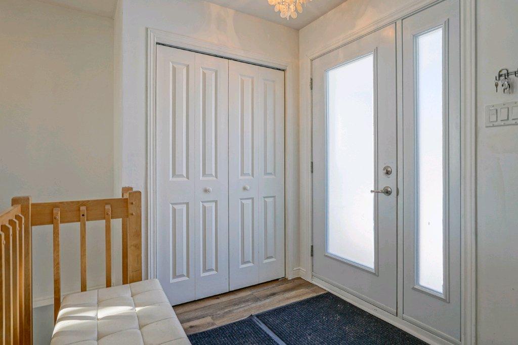 Beau et grand 4 1/2 style maison au 540 rue Colbert Sherbrooke disponible au 1 et juillet
