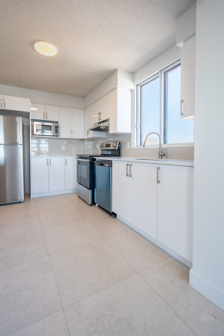 2 Bedrooms - 2555 Rue Modugno, Montréal