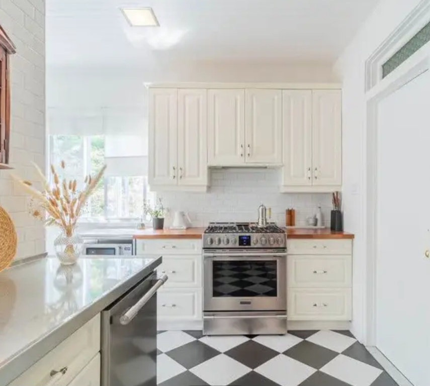 Magnifique Condo à Louer à St Lambert!