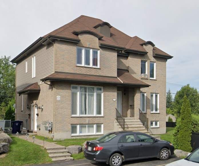 3 CH - 1 SDB - Laval - $2,600 /mo