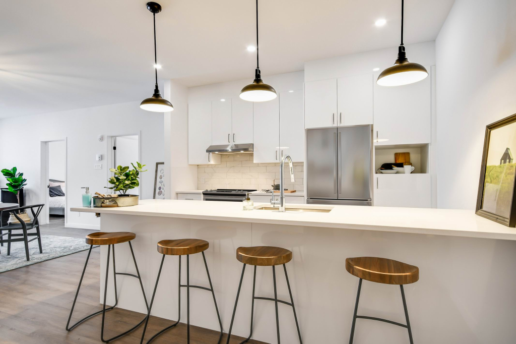 Condo Locatif 3 1/2 à Louer 1ER JUIN