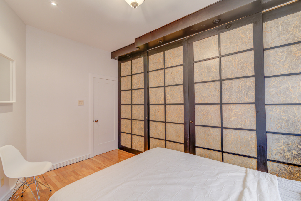 Chambre Meublée à Louer Dans Un Grand Ap