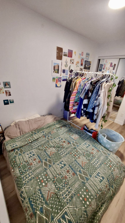 Chambre à Louer - Métro Joliette