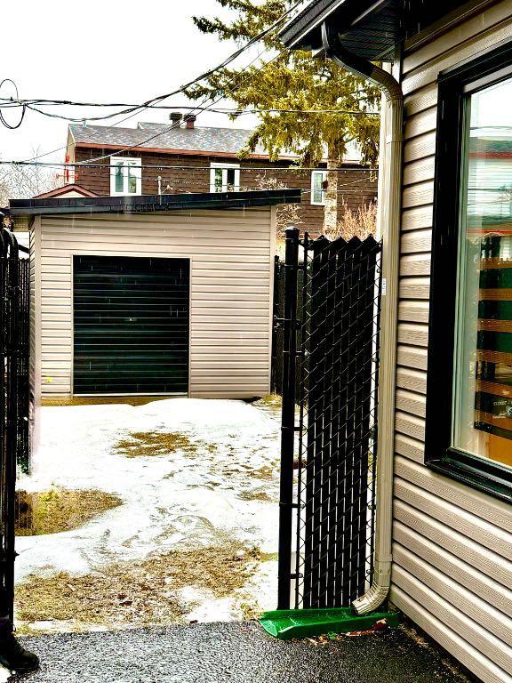 Superbe 4 -1/2 en duplex 2022 à louer près de tout