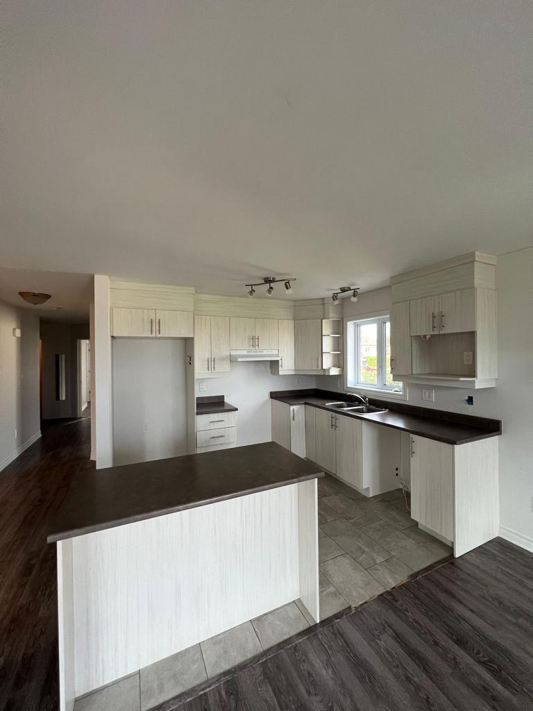 Très Bel Appartement à Aylmer 4 1/2
