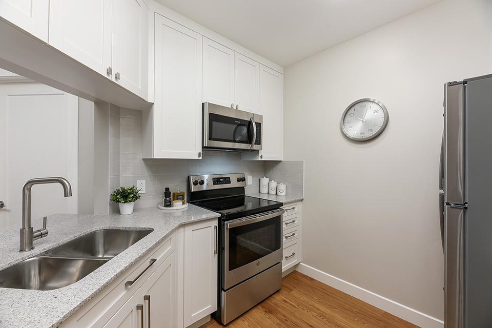 MAGNIFIQUES APPARTEMENTS 4-1/2 DE TYPE CONDO À SAINTE-THÉRÈSE