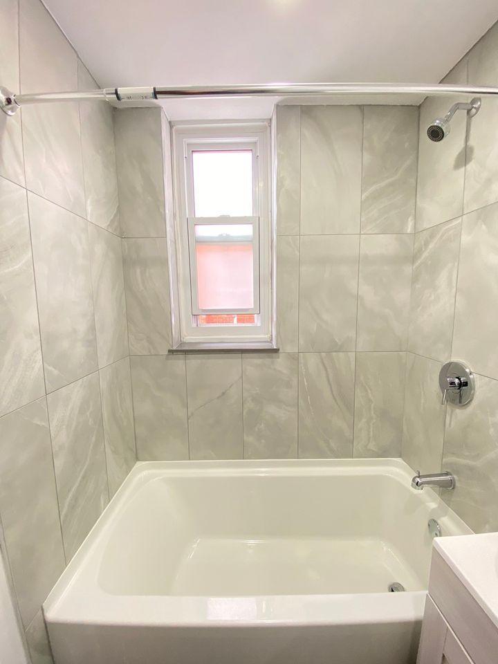15 - 5821 CHEMIN COTE ST LUC, Montréal