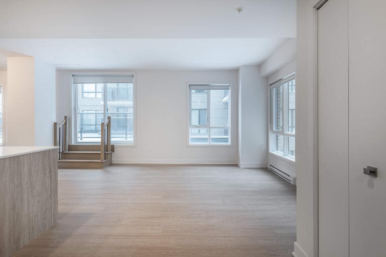 2 CH - 1 SDB - Montréal - $2,400 /mo