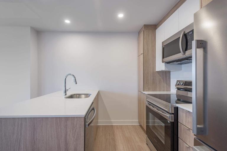 2 CH - 1 SDB - Montréal - $2,480 /mo