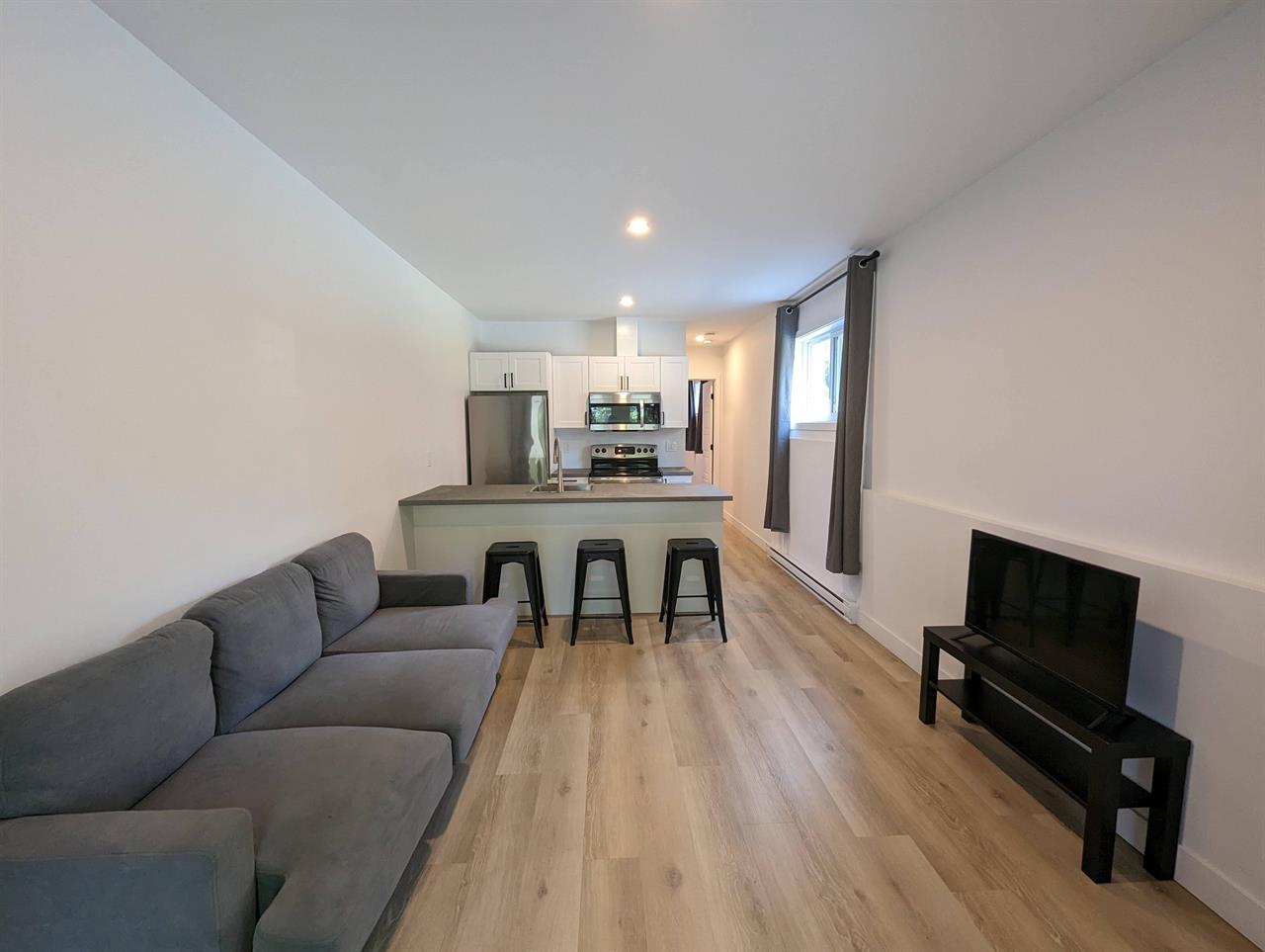 Immeuble - 797-805 King-george 3 ½ à Louer – Entièrement Meublé Et Tout Inclus