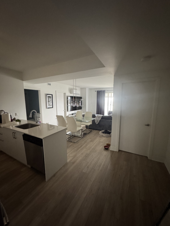Beau Condo à Louer