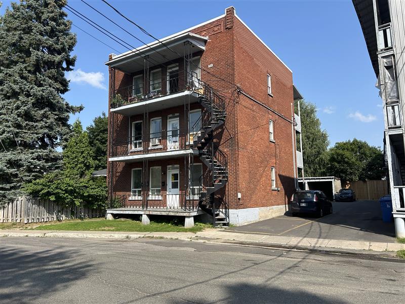4 1/2 - 1929 St-Denis, Trois-Rivieres