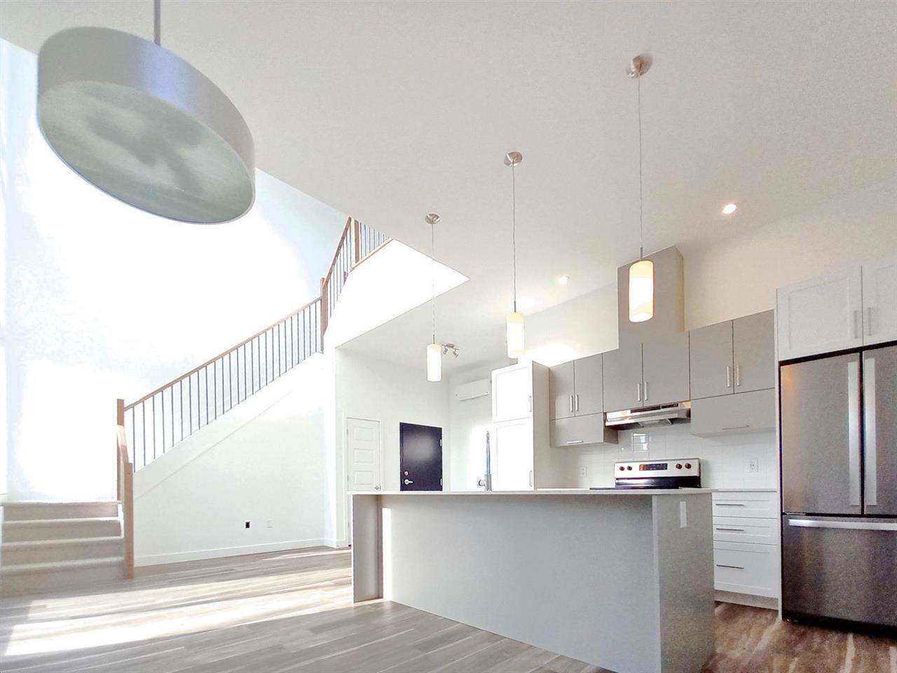 Recent Build 1 Bed - High Ceiling, Lots Of Light! - 703 Boul Du Plateau, Gatineau