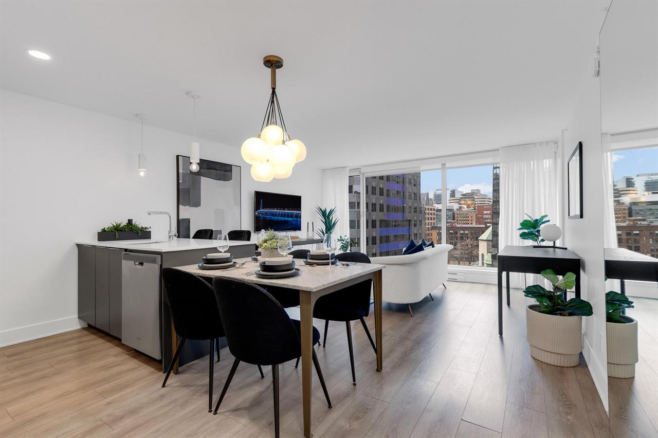 2 Bedroom - 400 RENE-LEVESQUE BLVD W, Montréal