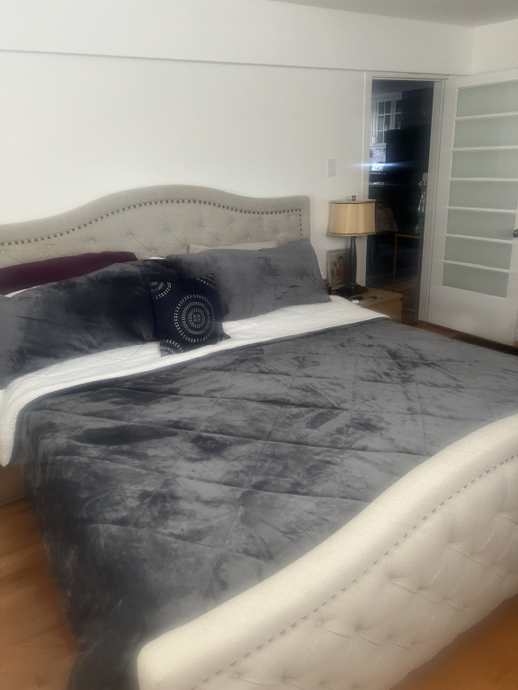 Semi Sous-sol 4 1/2 Dans Une Maison à Lo