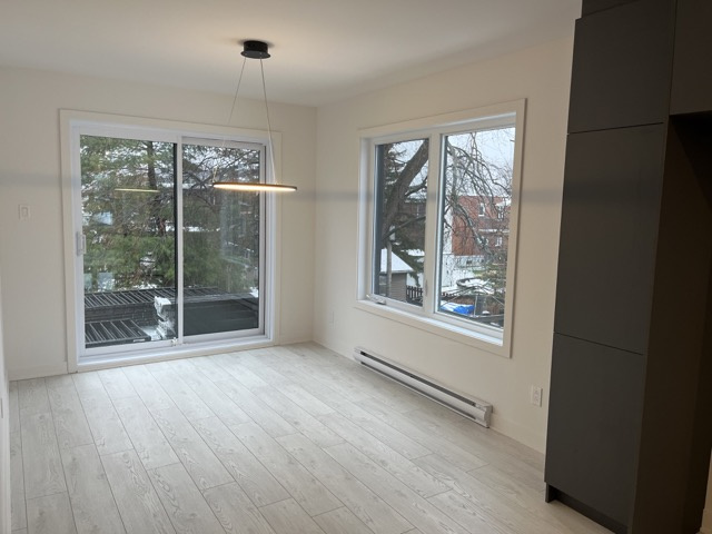 Grand 5 ½ à Louer - Longueuil