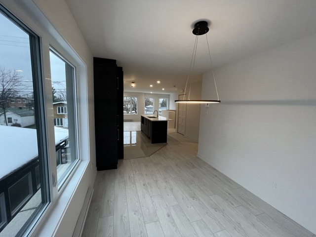 Grand 5 ½ à Louer - Longueuil