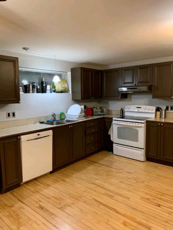 3 ½ APPARTEMENT MEUBLÉ. WIFI ,CHAUFFAGE INCL. ANIMEAUX ACCEPTÉS
