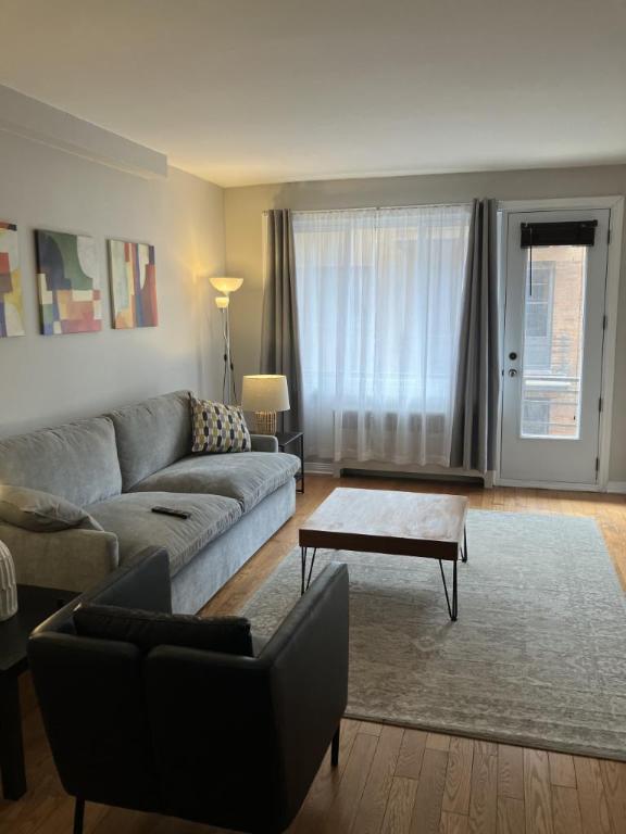 3 1/2 - Montréal (Côte-des-Neiges) - 1 900 $/mois