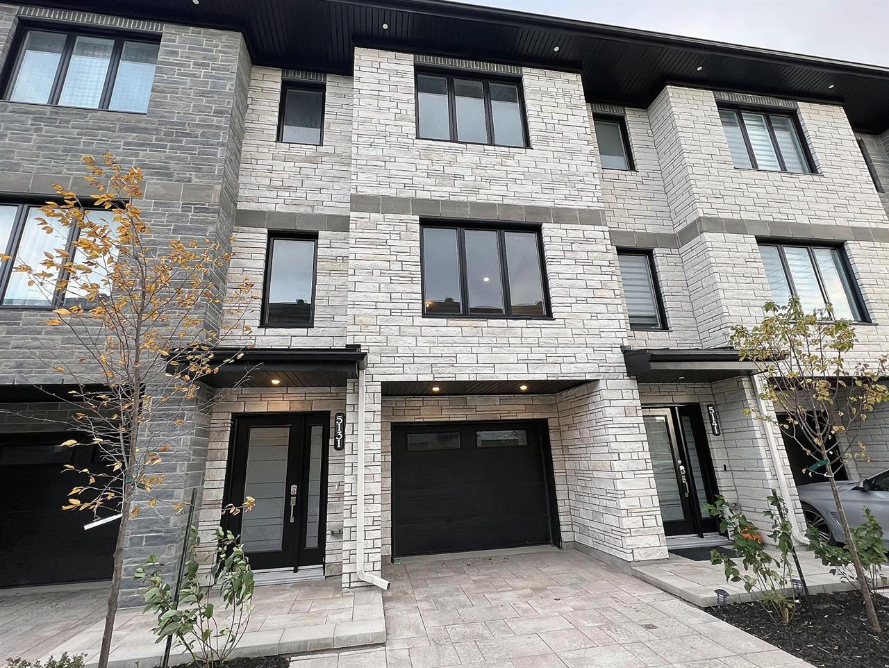 Maison à étages Vaudreuil-Dorion À Louer