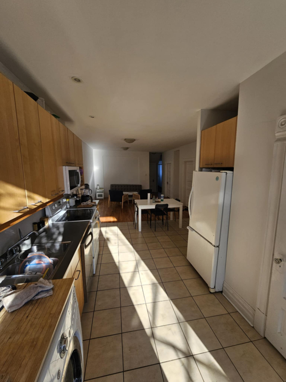 Grande Chambre Meublée JEAN TALON à 7min