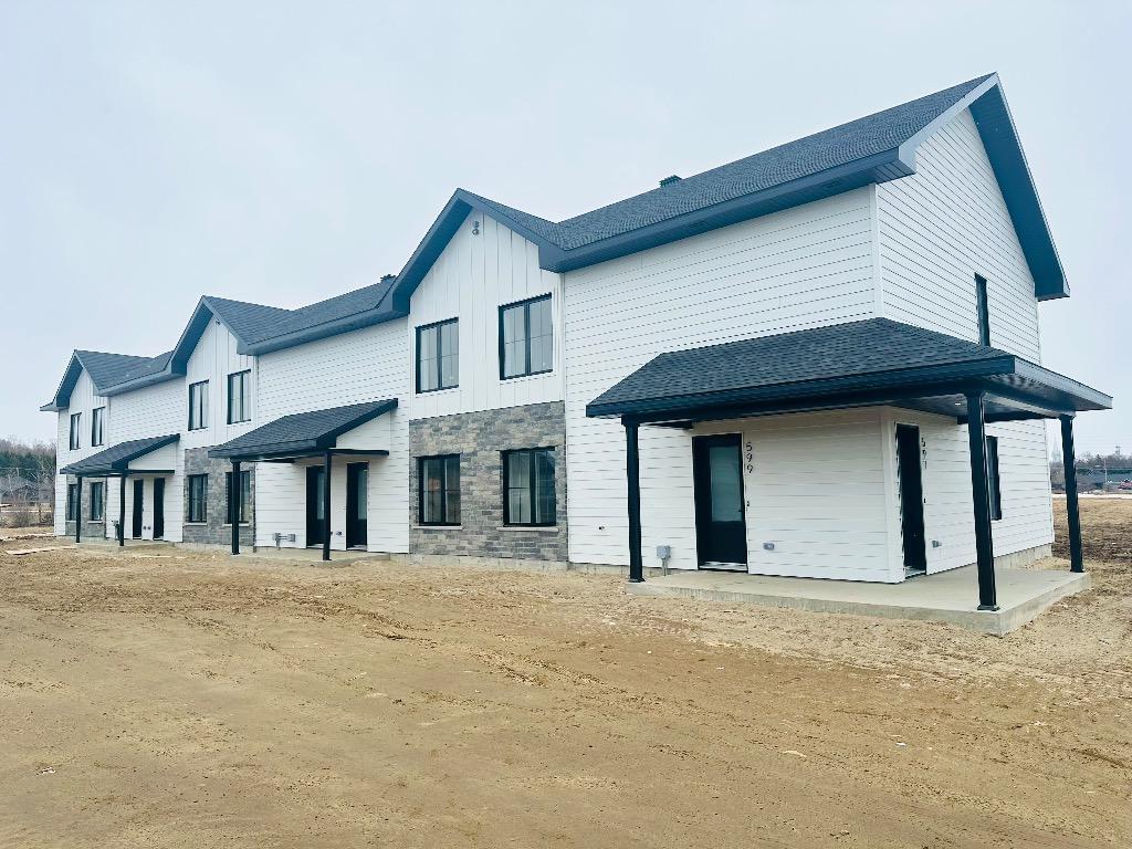 Logements 4 1/2 neufs à louer