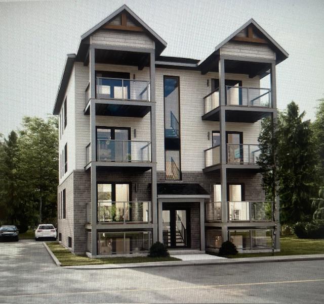 Appartements/condo tout neuf à louer à St-Donat