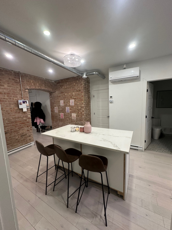McGill Downtown - Superb 4 1/2 All Inc.