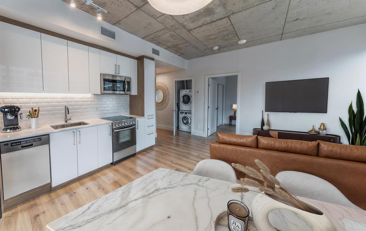 2 Bed 2 Bath - C11 - 1090 Rue De Bleury, Montréal