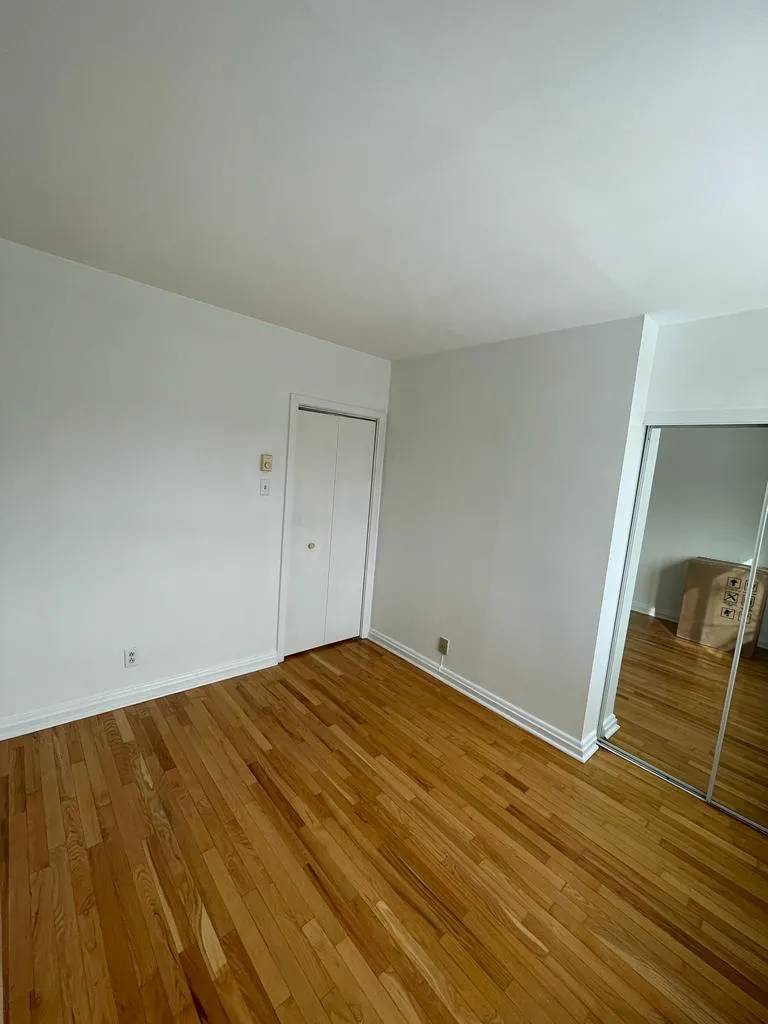 (Hull) Super Appartement De 2 Cc