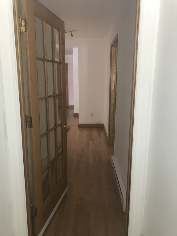 Bas De Duplex Avec Garage Et Cour