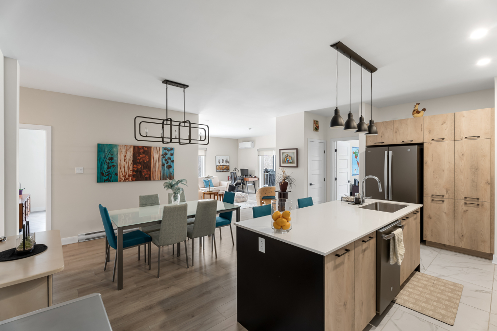 Luxueux Condo à Louer à Blainville