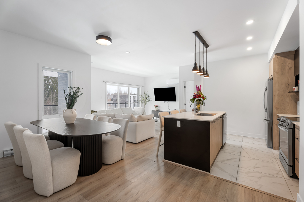 Luxueux Condo à Louer à Blainville