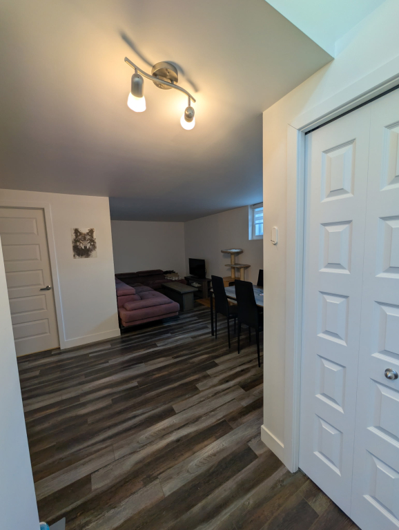 Beau 3 1/2 – 1 Chambre à Coucher à Thurs