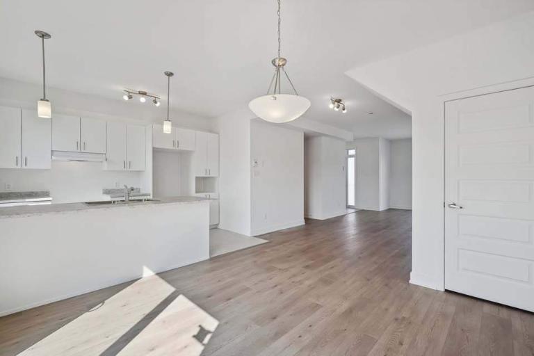 3 CH - 1 SDB - Gatineau - $1,995 /mo