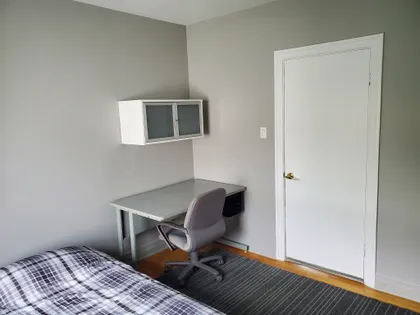 1 room room of 52 m² in Longueuil