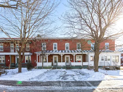 6 rooms house of 146 m² in Salaberry-de-Valleyfield