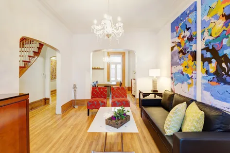7 rooms house of 175 m² in Montreal