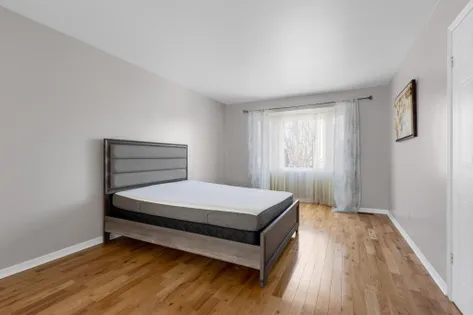 10 rooms house of 170 m² in Kirkland