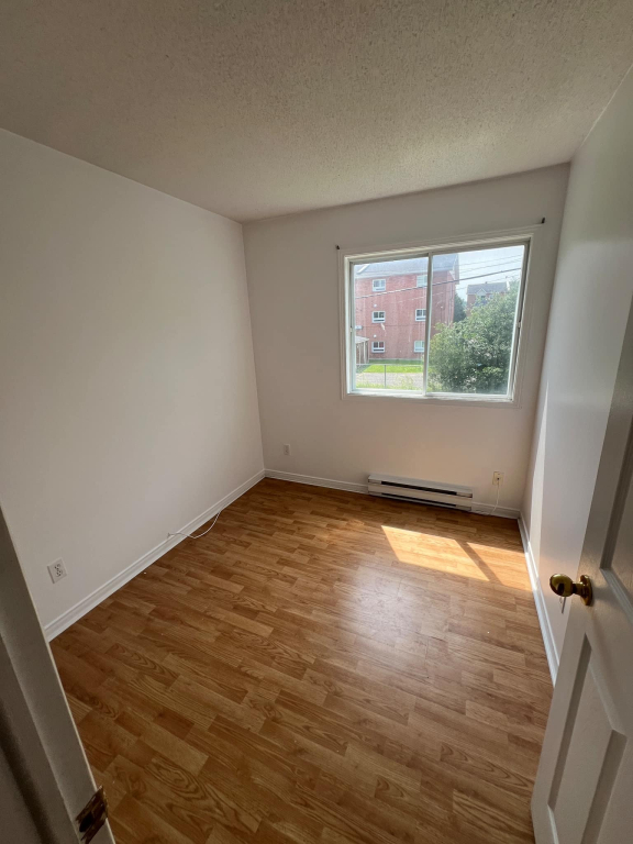 Beau Logement 3 Chambres - Gatineau
