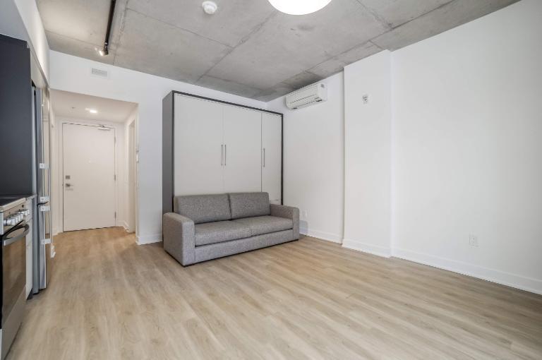 Studio - Montréal - $1,735 /mo