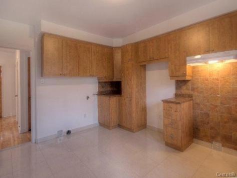 5 1\2 Disponible -Juillet 2025