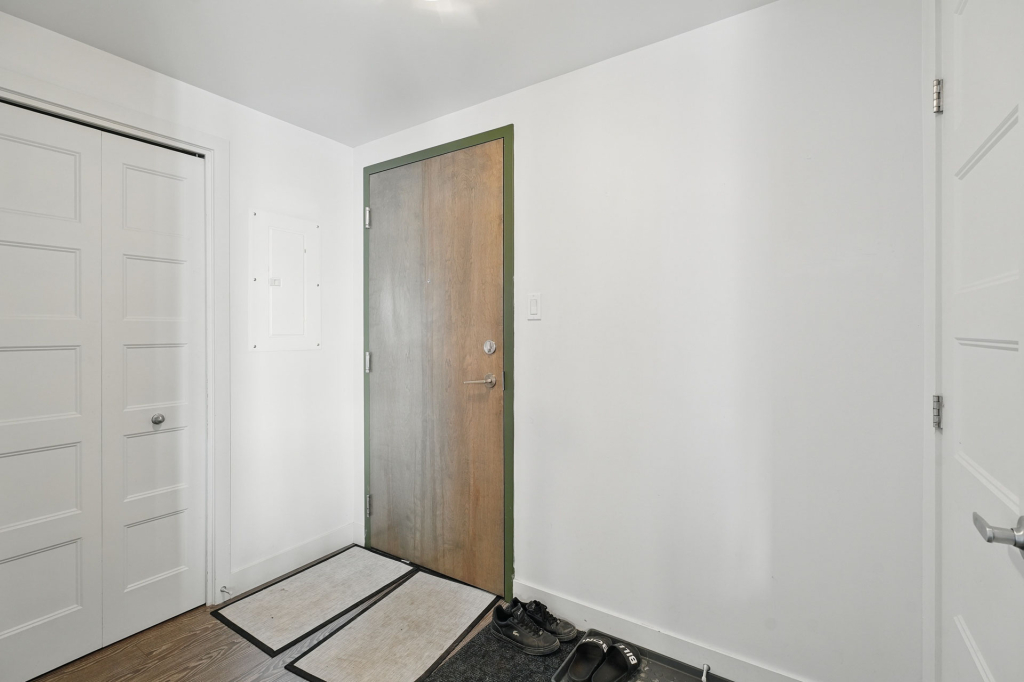 BEAU LOGEMENT 2 CHAMBRES - HULL