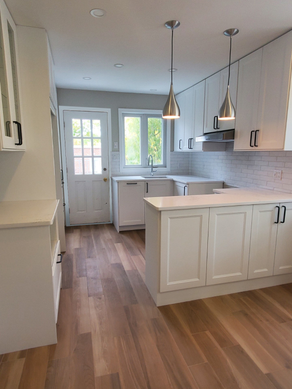 Ahuntsic, 5 1/2 Rénové, Secteur Idéal!