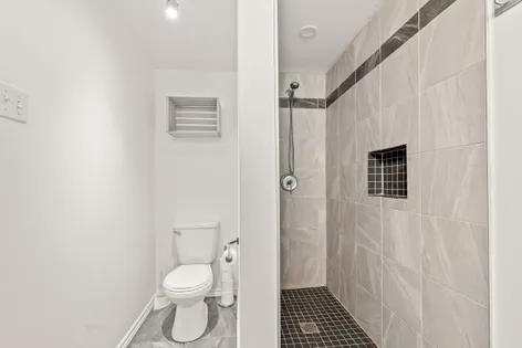 1 room apartment of 52 m² in Sherbrooke