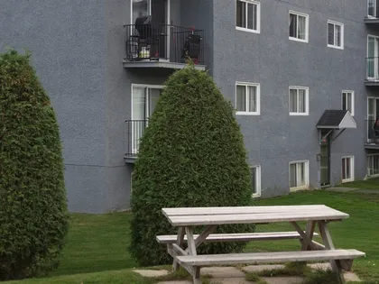 2 rooms apartment of 53 m² in Sherbrooke