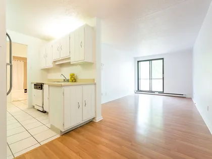 1 room apartment of 54 m² in Sainte-Julie