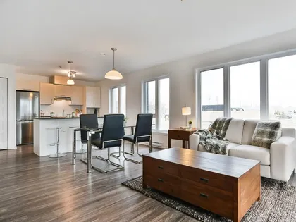 1 room apartment of 74 m² in Longueuil