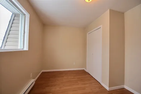 1 room apartment of 331 m² in Saguenay